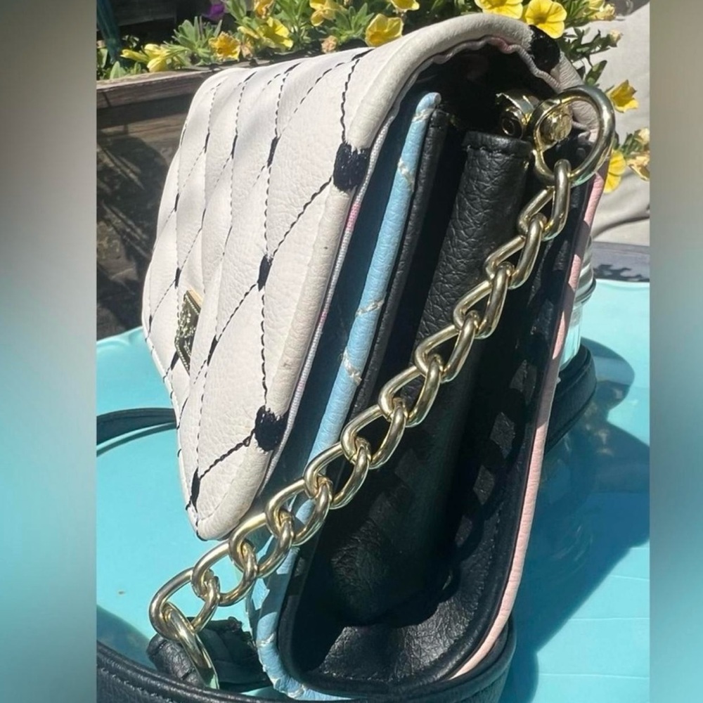 White Quilted Crossbody Bag with Heart Stitching - Picture 3 of 7